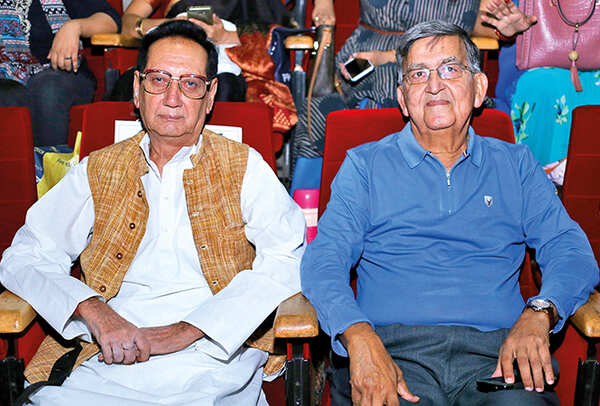 Amir (L) and MA Khan (BCCL/ Aditya Yadav)