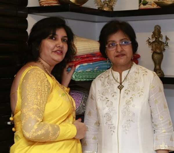 Aparaupa Bhattacharya Basu,Urvashi Basu (2)