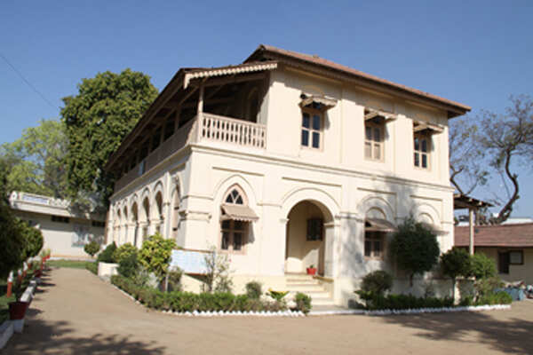 kocharb_ashram01