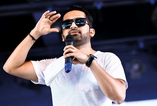 IMG_8856-Emcee-Gitesh-Singh