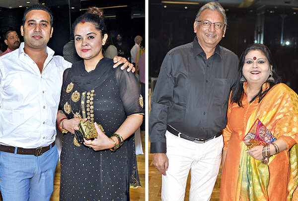 (L) Abhishek and Niharika (R) Ajay and Meenakshi Jain (BCCL/ Farhan Ahmad Siddiqui)