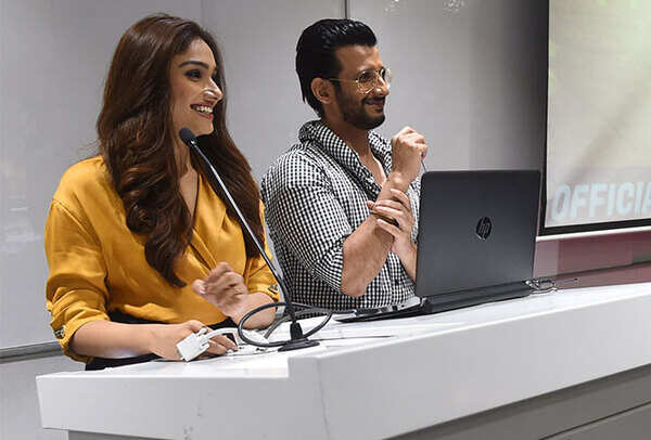 Sharman Joshi and Aishwarya Devan interacted with the students of Bennett University