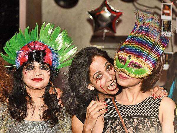 Thumb-HALLOWEEN-BONIA,FURJUNGANDSARAH