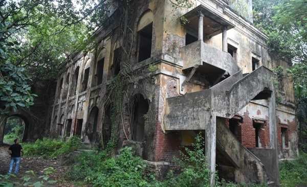 A thrilling trip to Kolkata's haunted houses - Times of India