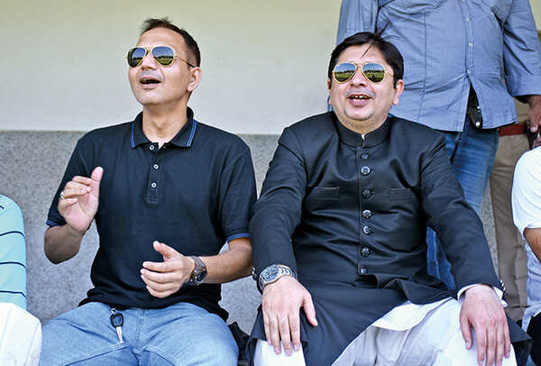 Tapesh Tyagi (L) and Haider Abbas Rizvi (BCCL/ Vishnu Jaiswal)