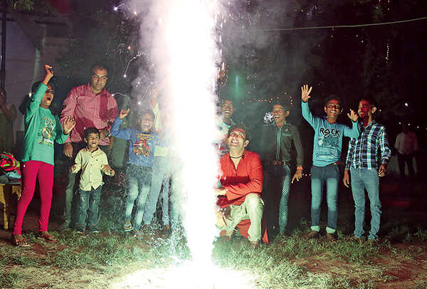 Nandish Singh also burst crackers with the kids in Lucknow(BCCL/ Aditya Yadav)