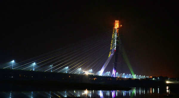 Signature Bridge Delhi: A new tourist destination, double the height of ...