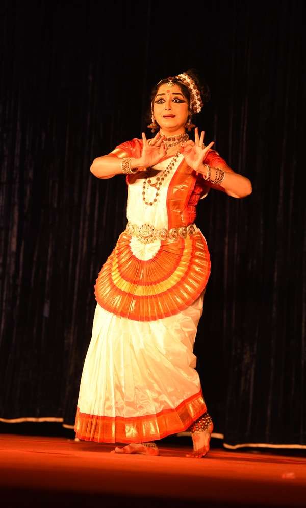 Gopika Varma’s Mohiniyattam recital at capital city | Events Movie News ...