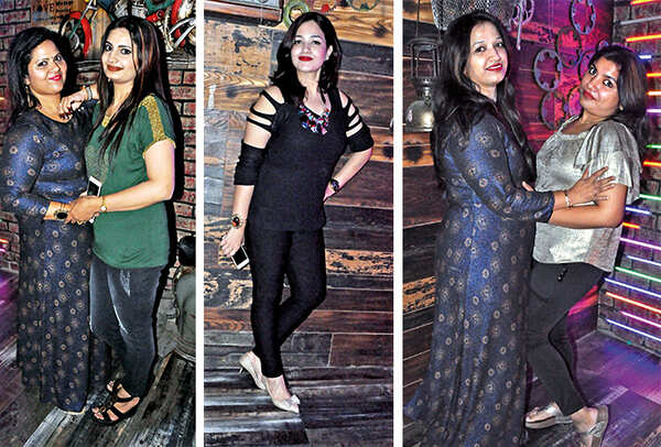 (L) Nidhi and Pratishtha (C) Parul Rajoriya (R) Shipra and Ananta (BCCL/ AS Rathor)