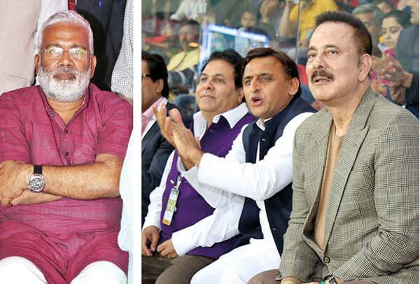 (L) Swatantra Dev Singh (R) Rajeev Shukla, Akhilesh Yadav and Subrata Roy (BCCL/ Aditya Yadav)
