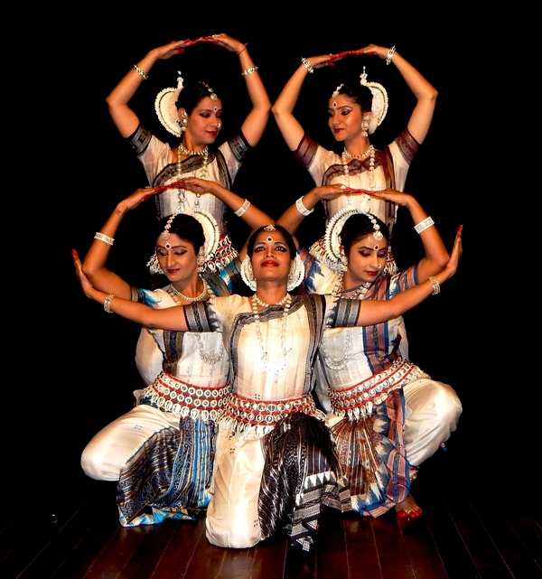 Group dance | Indian classical dance, Indian dance, Indian classical dancer