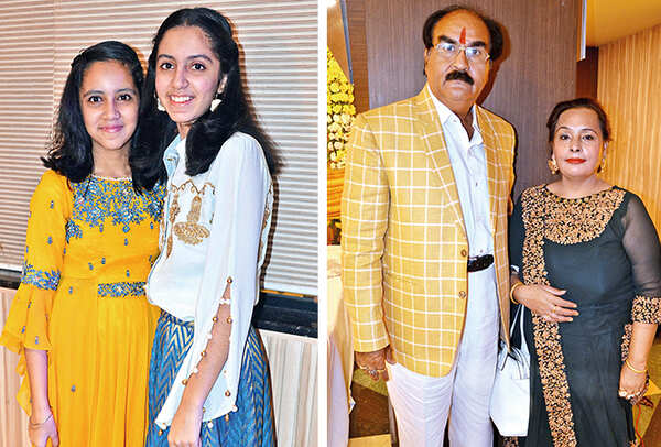 (L) Khushi and Diya (R) KK Arora and Anju Arora (BCCL/ IB Singh)