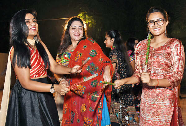 (L-R) Nandini, Itisha and Mandavi (BCCL/ Vishnu Jaiswal)