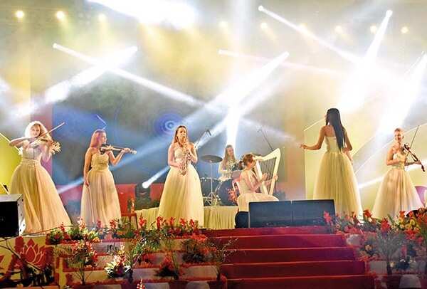 International Solitaire Band performing (BCCL/ Vishnu Jaiswal)