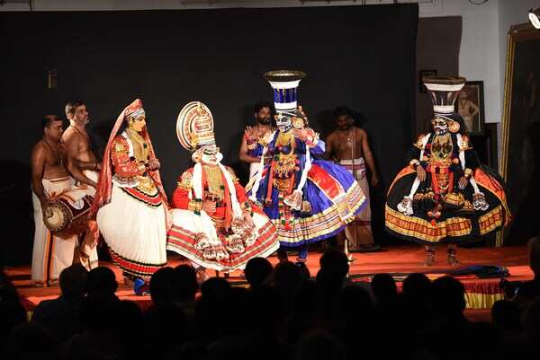 Kalamandalam Praveen,Peesappilly Rajeevan,Sadanam Bhasi, Kalamandalam Unnikrishnan (1)
