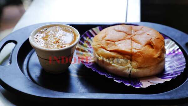 Irani chai with bun maska_edit (2)
