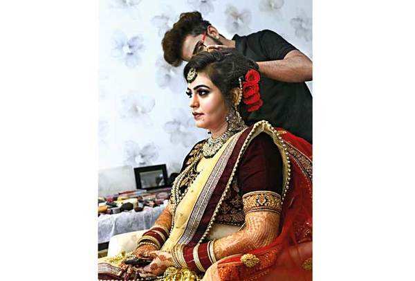 Top 10 Easy and Beautiful Professional Bengali Wedding Photography Poses -  myMandap