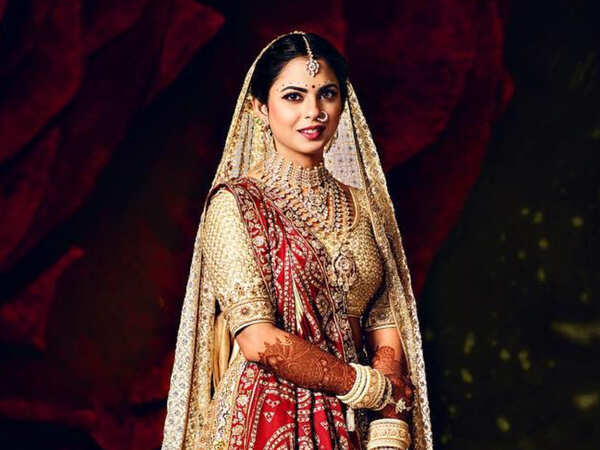 Isha Ambani wedding lehenga photos images pictures pics videos
