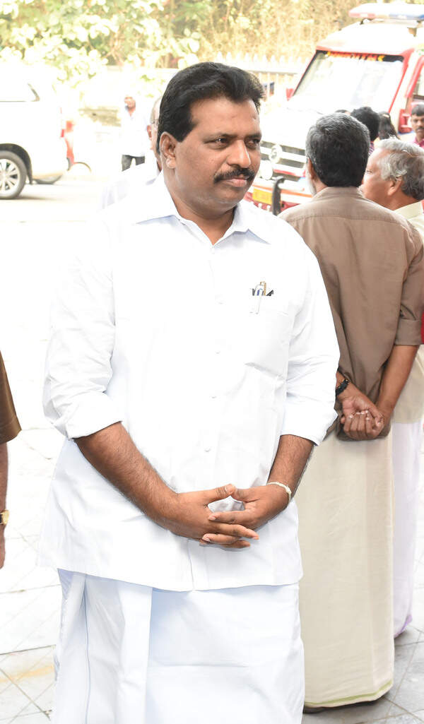 Kodikunnil Suresh