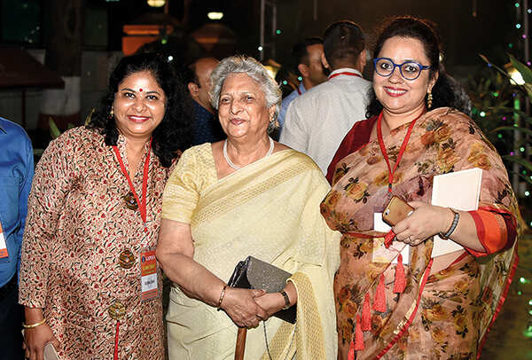 (L-R) Shobhna Singh, S Raturi and Ujjwala Sadana (BCCL/ Farhan Ahmad Siddiqui)
