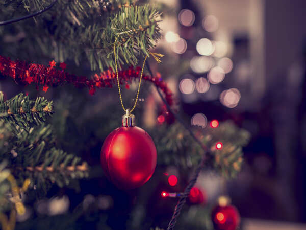 Merry Christmas Images, Cards, Happy Holidays photos, greetings, quotes, Happy Holidays messages