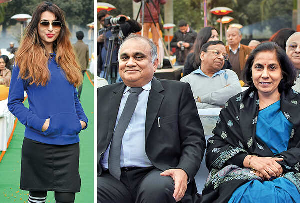 Aditi Dube (R) Anoop Chandra and Renuka Pandey (BCCL/ Farhan Ahmad Siddiqui)