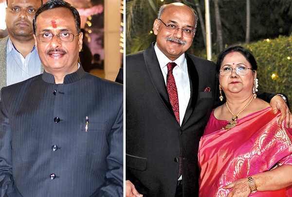 (L) Dr Dinesh Sharma (R) Sharad and Ragini Awasthi (BCCL/ Farhan Ahmad Siddiqui)