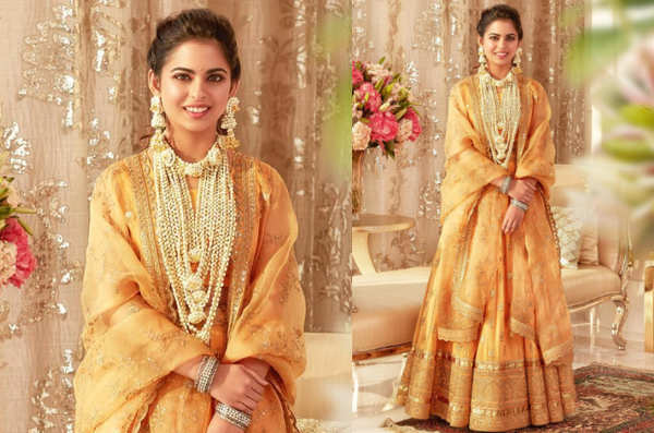 isha ambani golden lehenga