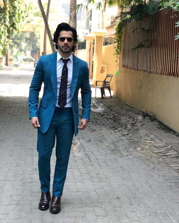 Ayushmann Khurrana's star-studded selfies are too cool to miss | Hindi ...