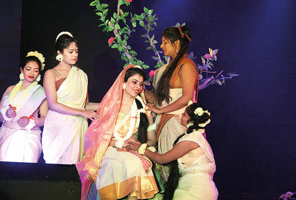 A scene from the play Abhigyan Shakuntalam (BCCL/ Arvind Kumar)