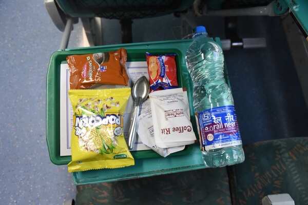 Ch_01_RailwaysFoodTray