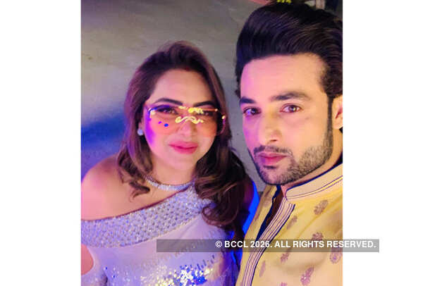 himanshu soni with wife