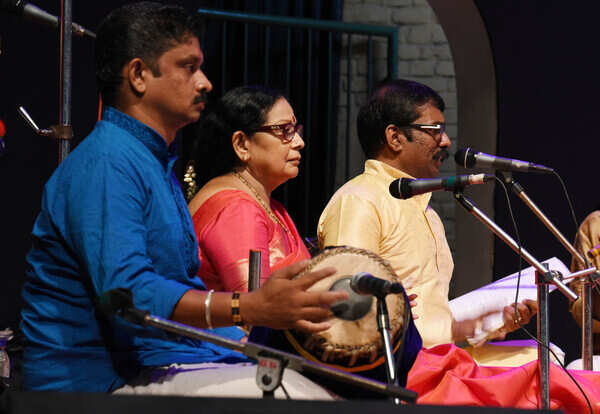 Kalamandalam Shaiju, Kalamandalam Kshemavathi, Gireesh menon (1)