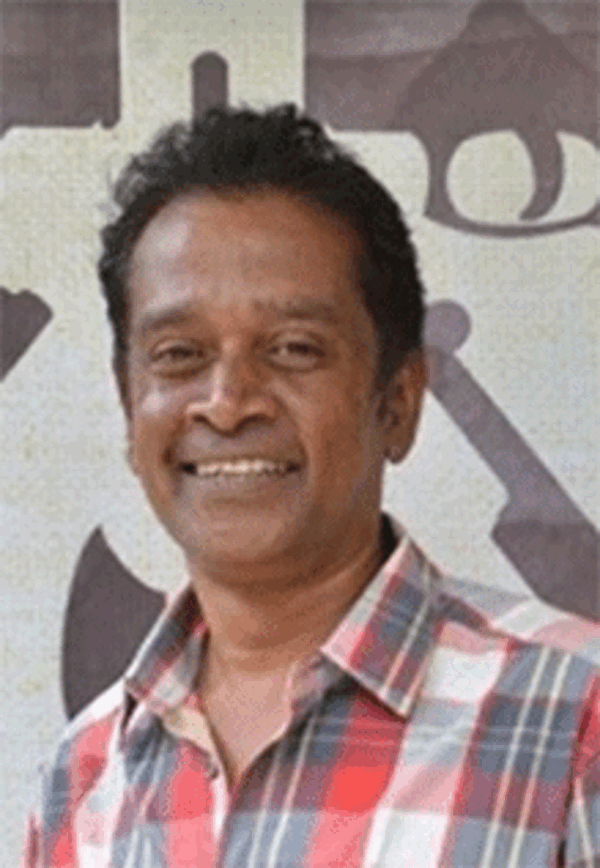 Ratha Saatchi Movie Review 60 Photos - Moonagedaydream.film