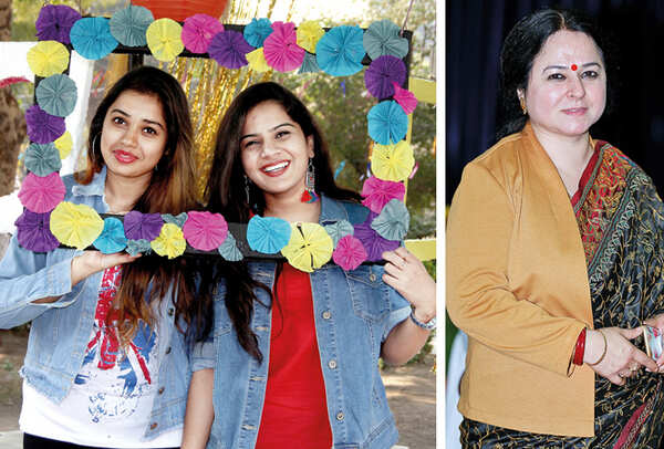 (L) Anushka Singh and Khyati Tiwari (R) Dr Upma Chaturvedi (BCCL/ Aditya Yadav)