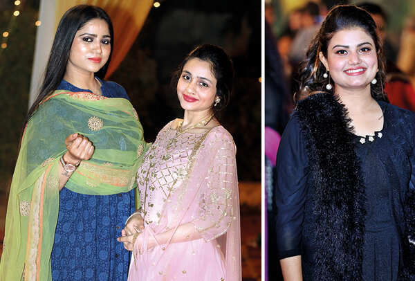 Amrita (L) and Mariyam with Anam (BCCL/ Aditya Yadav)