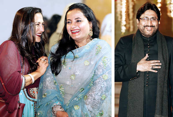 Farah (L) and Ana with Maulana Yasoob Abbas  (BCCL/ Aditya Yadav)