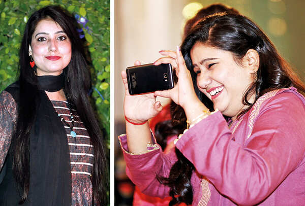 Ada Fatima (L) and Vini  (BCCL/ Aditya Yadav)