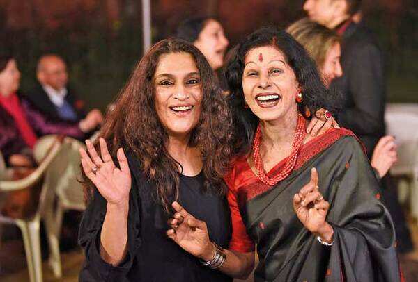 23-Shivani-Choudhary-and-Shovana-Narayan