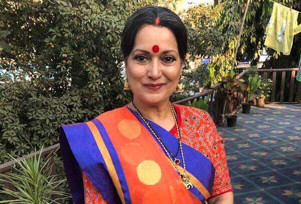 Himani-Shivpuri-1uploading
