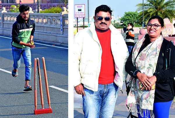 (L) Afzal (R) Anoop Mishra and Sudha Bajpai (BCCL/ Vishnu Jaiswal)