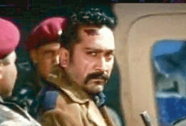 Mukesh-Tiwari-in-Zameen