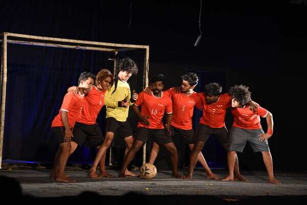 Play Bolivian stars (2)