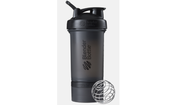 Blender or Shaker Bottle: Which One Makes the Perfect Protein