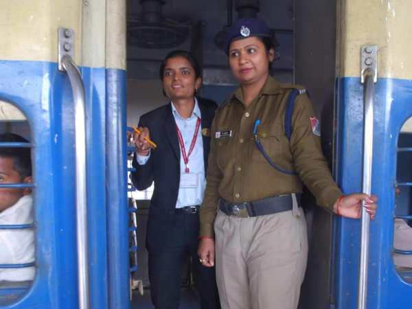 3 women loco pilots of WR felicitated by Minister of External Affairs -