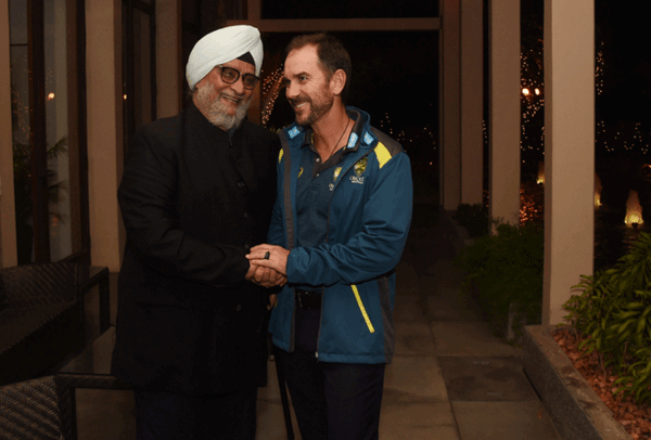 RAN_1797-Bishan-Singh-Bedi-with-Australian-coach-Justin-Langer