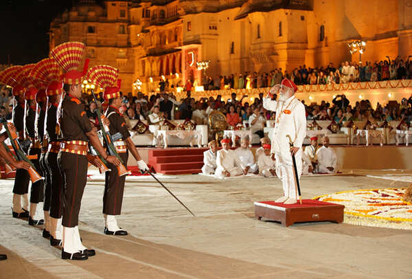 Arvind Singh Mewar taking the guard of honour