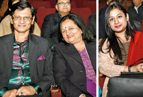 (L) Pradeep and Reeta Saxena (R) Priyanka Chaudhary (BCCL/ Farhan Ahmad Siddiqui)