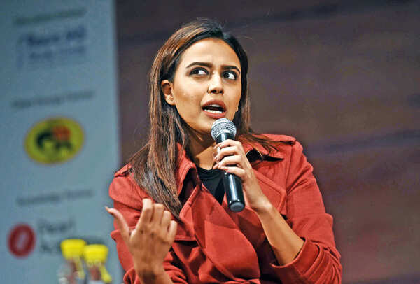 Swara-Bhasker-22