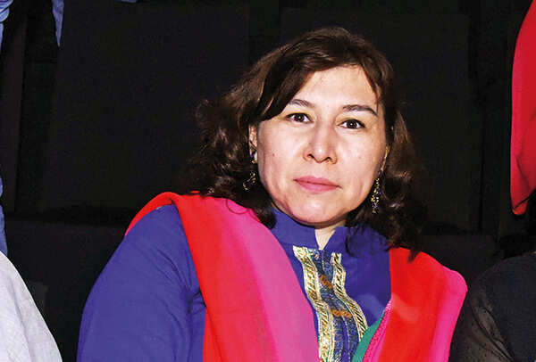 5-Sharon-Lowen-and-Rano-Arziev-(Uzbekistan-ambassador’s-wife)0000